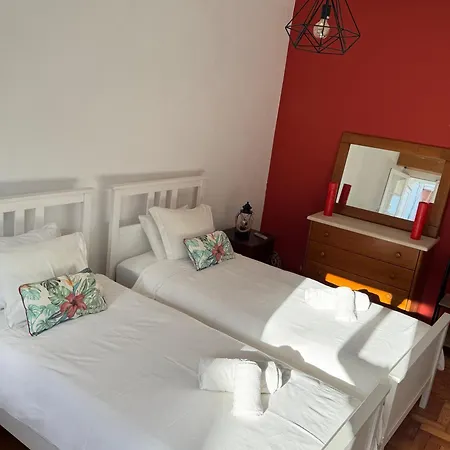 בית הארחה Foz Surfcamp 3*