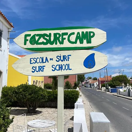 בית הארחה Foz Surfcamp פוז דו ארליו