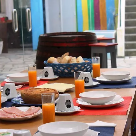 בית הארחה Foz Surfcamp פוז דו ארליו