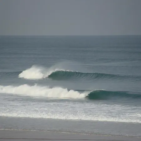 Foz Surfcamp פוז דו ארליו