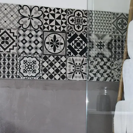 בית הארחה Foz Surfcamp 3*